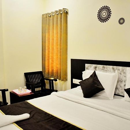 Skyotel Hotels & Banquets Vijayawada Bagian luar foto