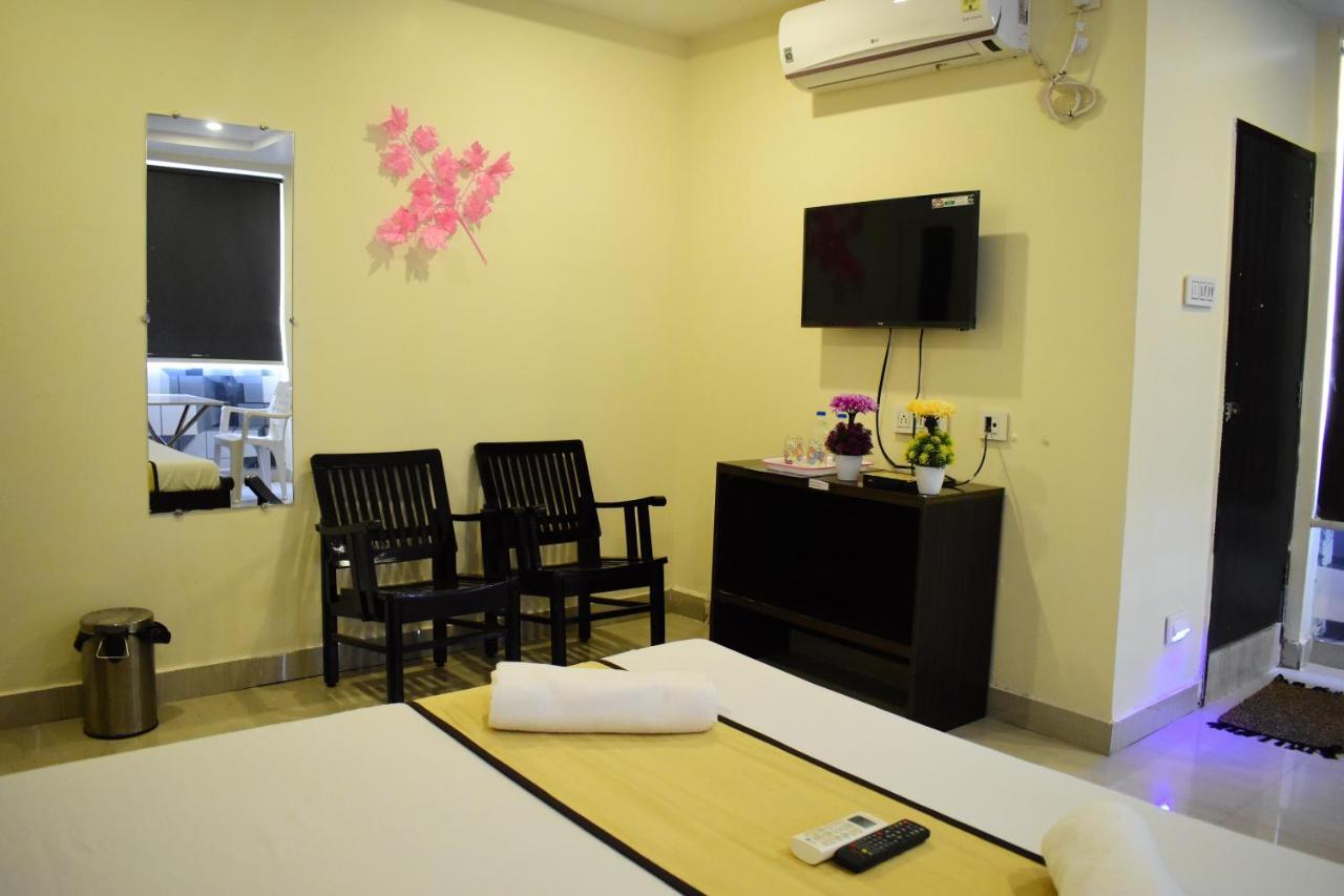 Skyotel Hotels & Banquets Vijayawada Bagian luar foto